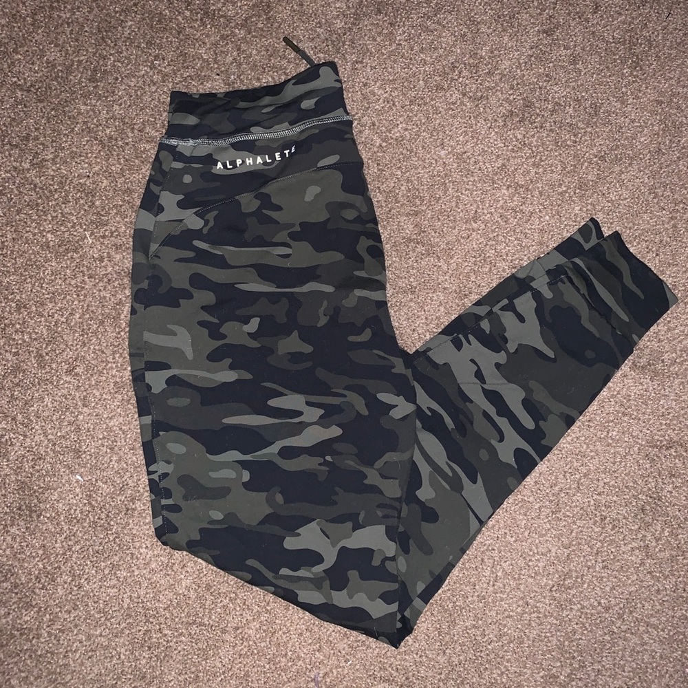 Alphalete Joggers